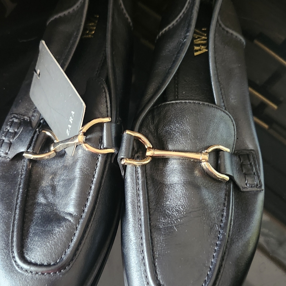 Zara Women's Black Loafers with Gold Accent